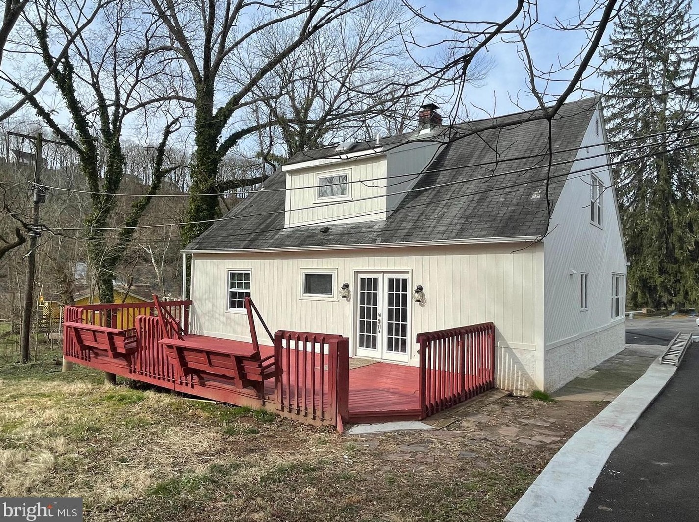 10 Indian Head Rd, Collegeville, PA 19426
