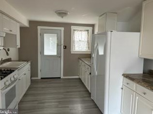 20 Woodhill Rd, Willow Grove, PA 19090