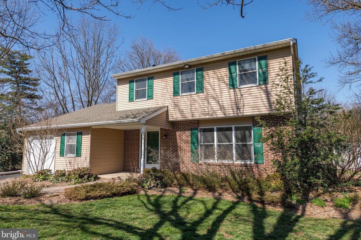 1300 Deer Run Rd, Hatfield, PA 19440-3244