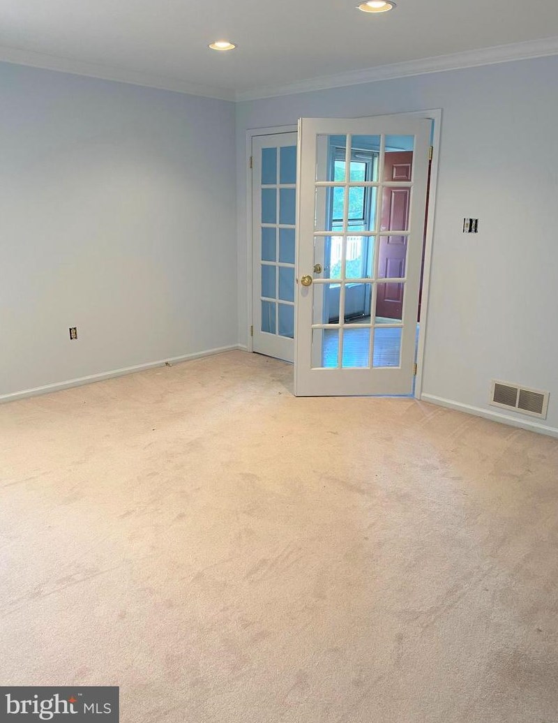 108 Cross Country Ct, North Wales, PA 19454