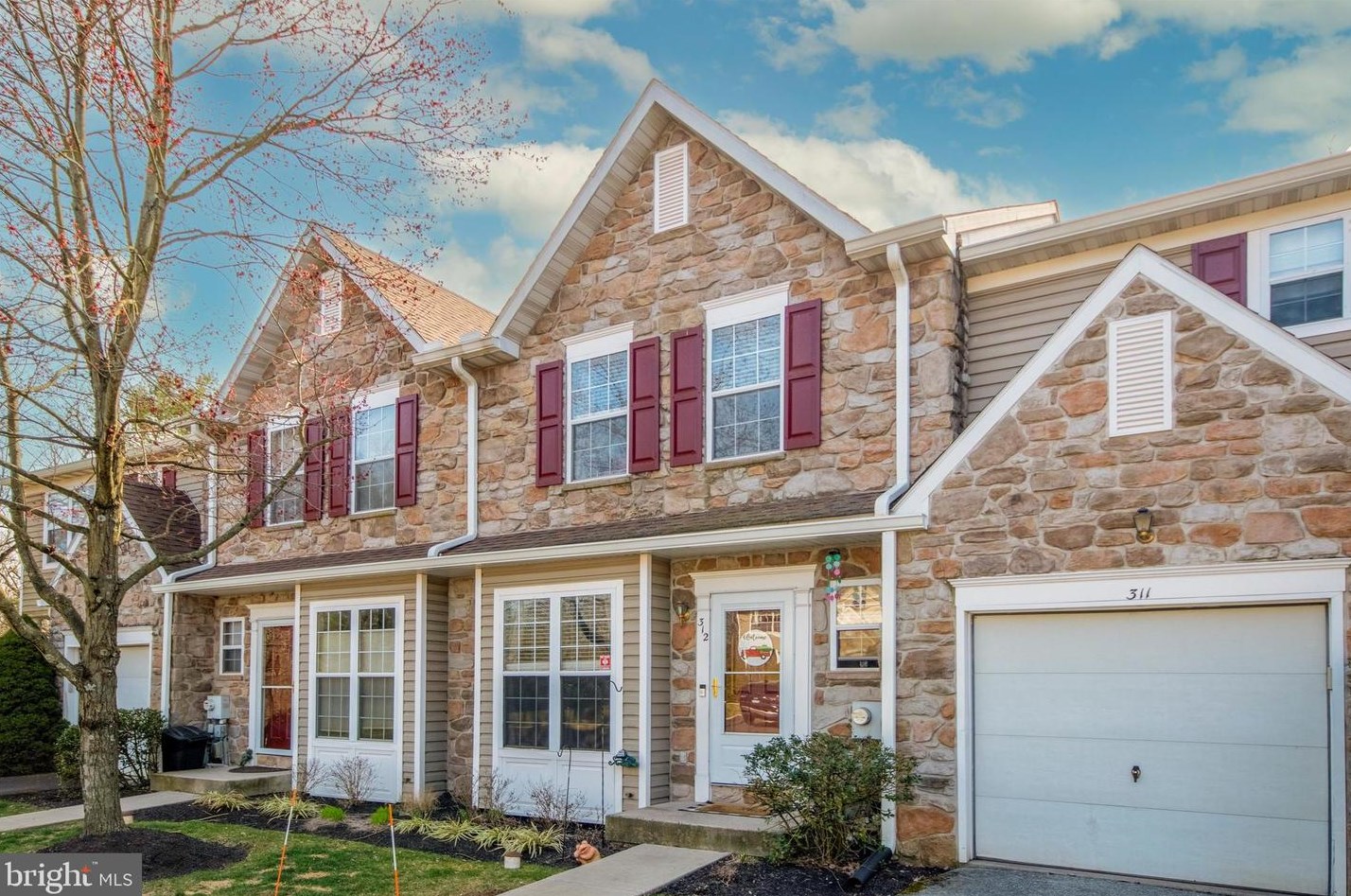 312 Aspen Dr, Limerick, PA 19468