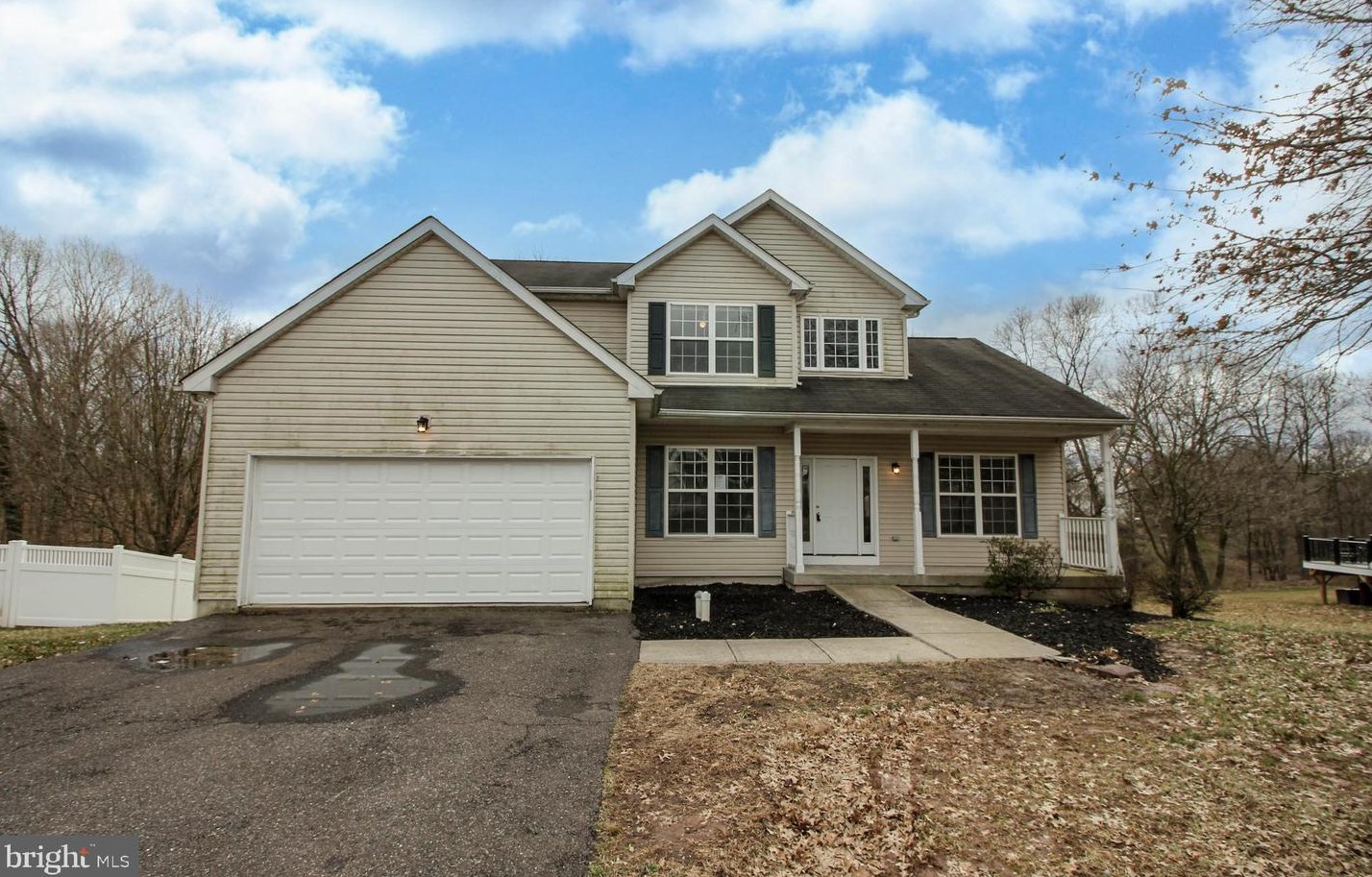 127 Julie Rd, Pottstown, PA 19464-7212