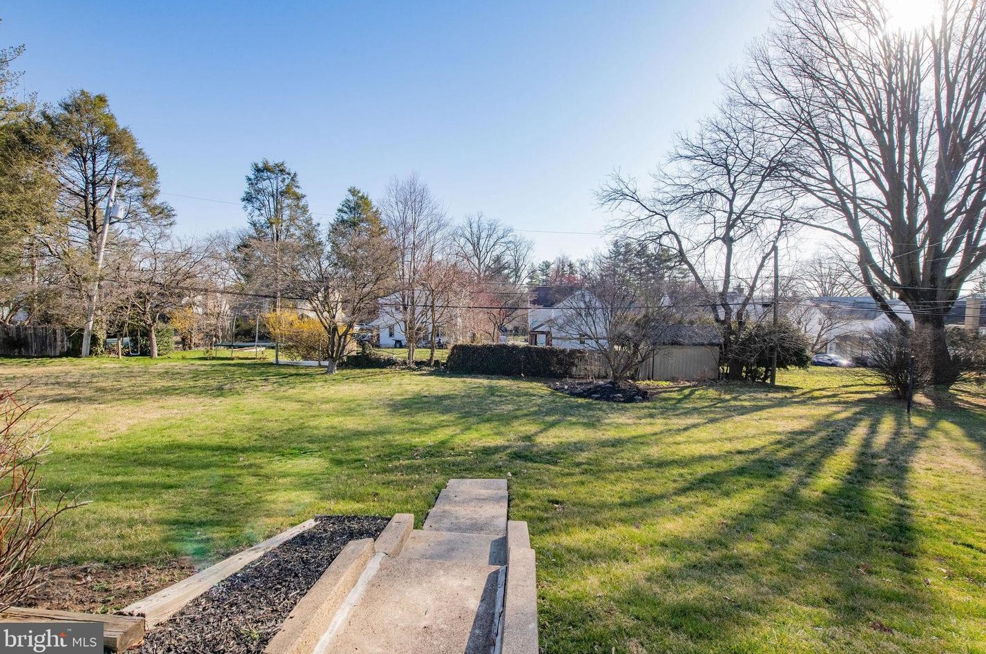 241 Limekiln Pike, Ardsley PA  19038-3319 exterior