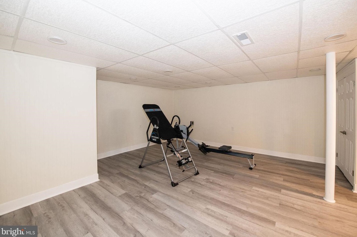 241 Limekiln Pike, Ardsley PA  19038-3319 exterior