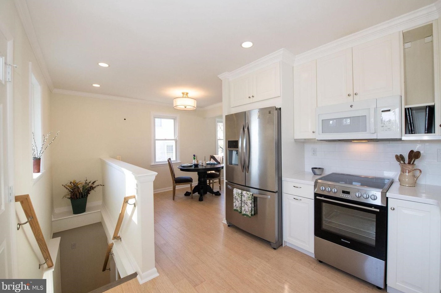 241 Limekiln Pike, Ardsley PA  19038-3319 exterior