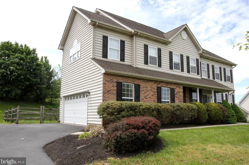 2500 Tracy Ln, Gilbertsville, PA 19525