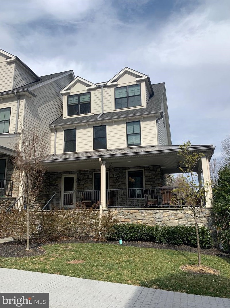 31 Price Ave, Penn Valley, PA 19072-2162