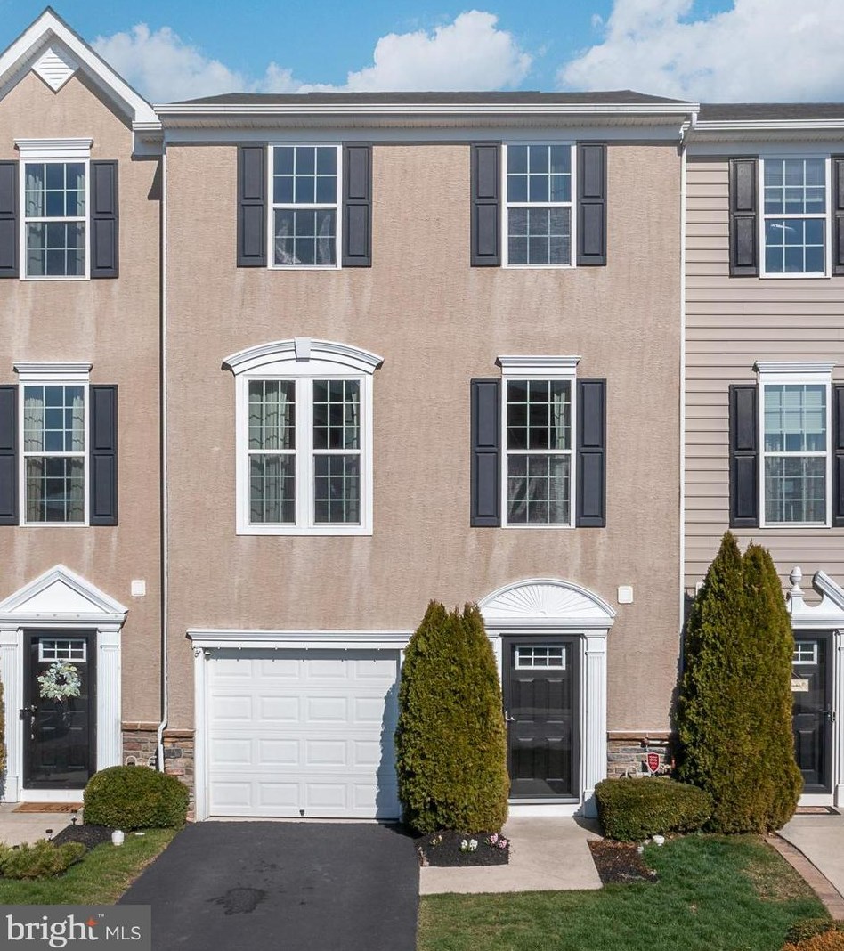 103 Sandpiper Ct, Gilbertsville, PA 19525