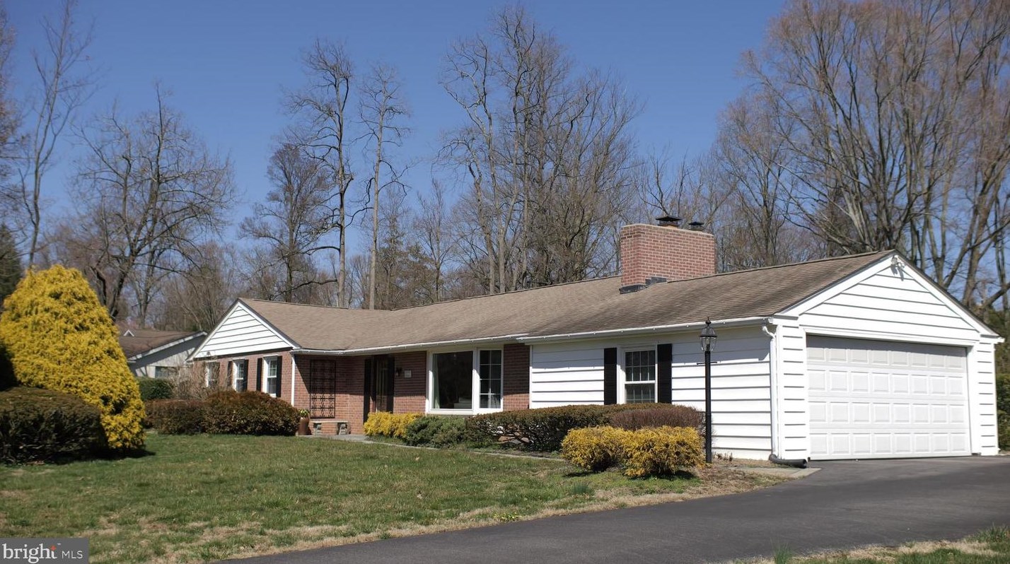 827 Pine Tree Rd, Miquon, PA 19444