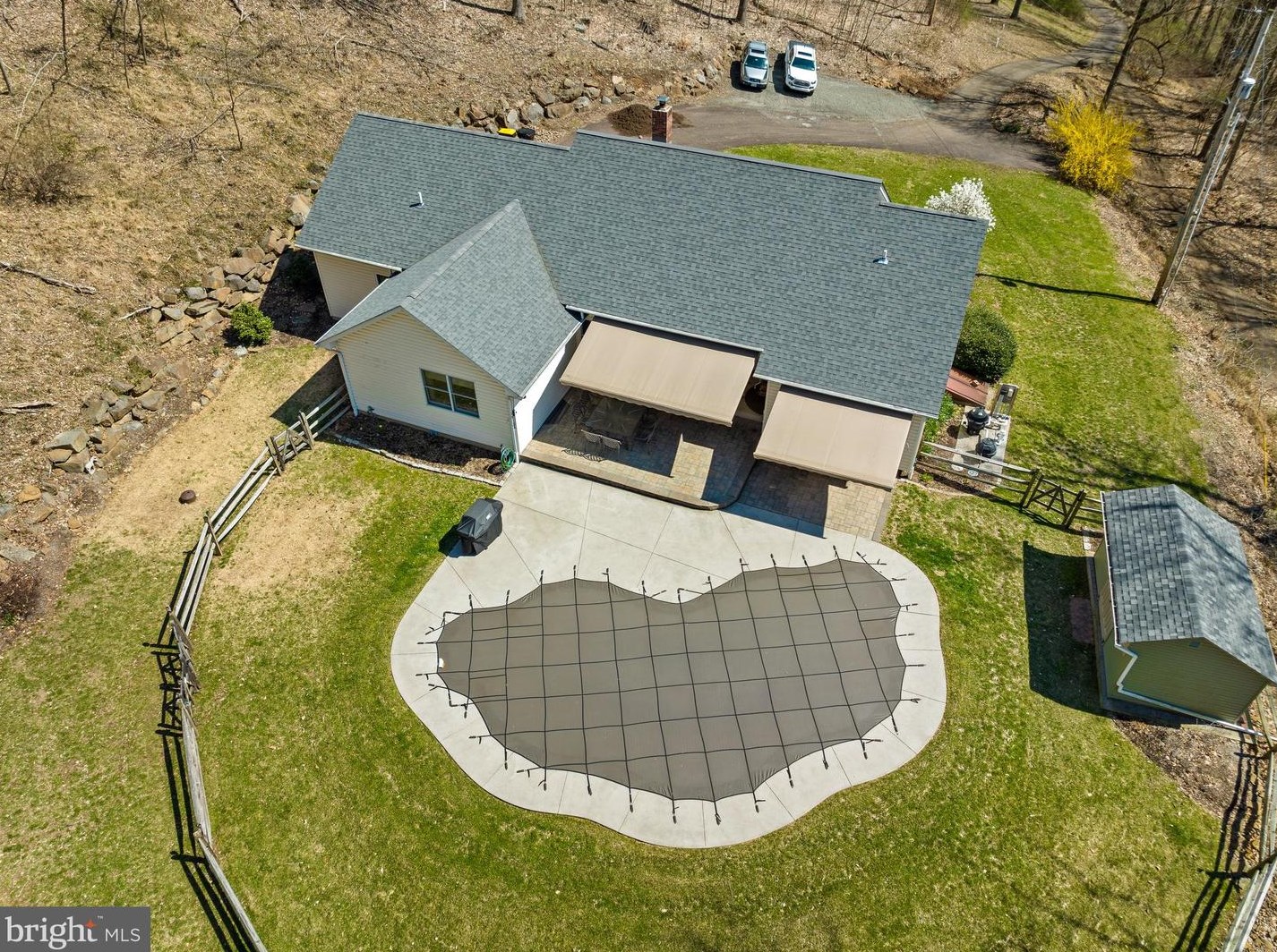 873 Kulp Rd, Perkiomenville, PA 18074