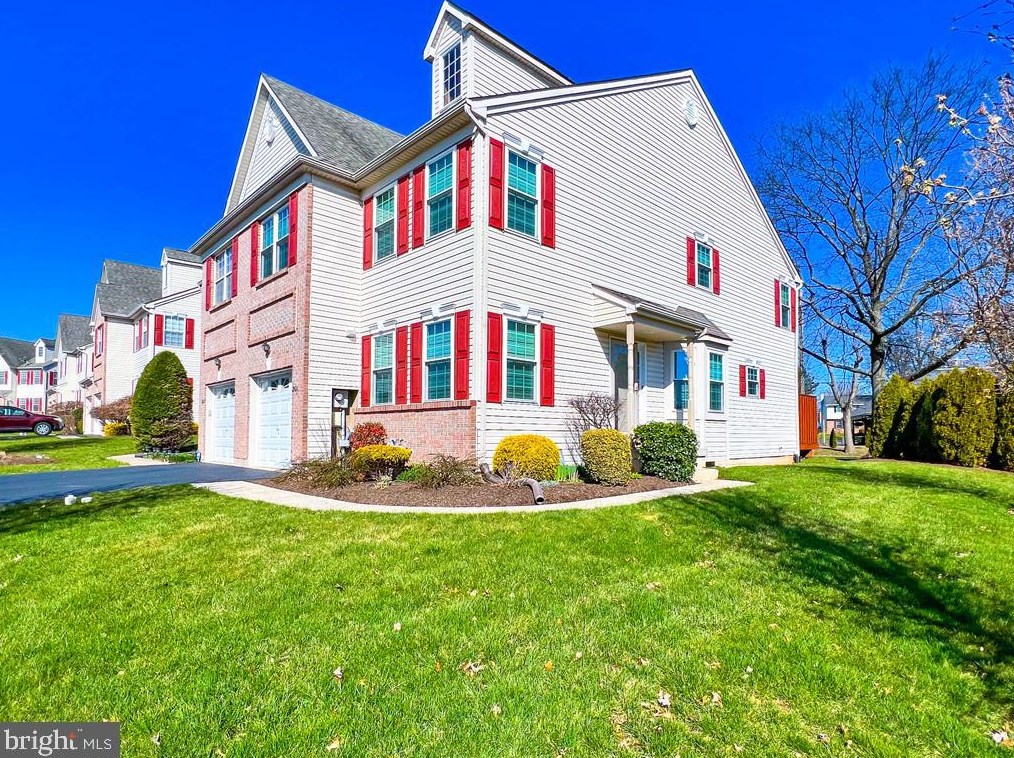 201 Raintree Xing, Hatfield, PA 19440-3080