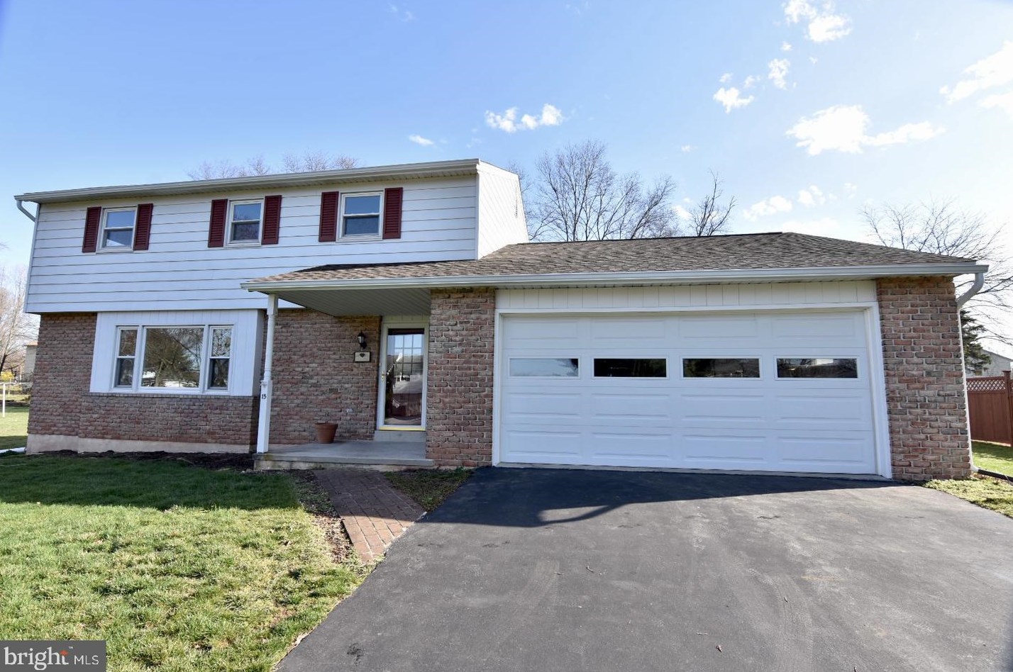 15 Onyx Ln, Gilbertsville, PA 19525