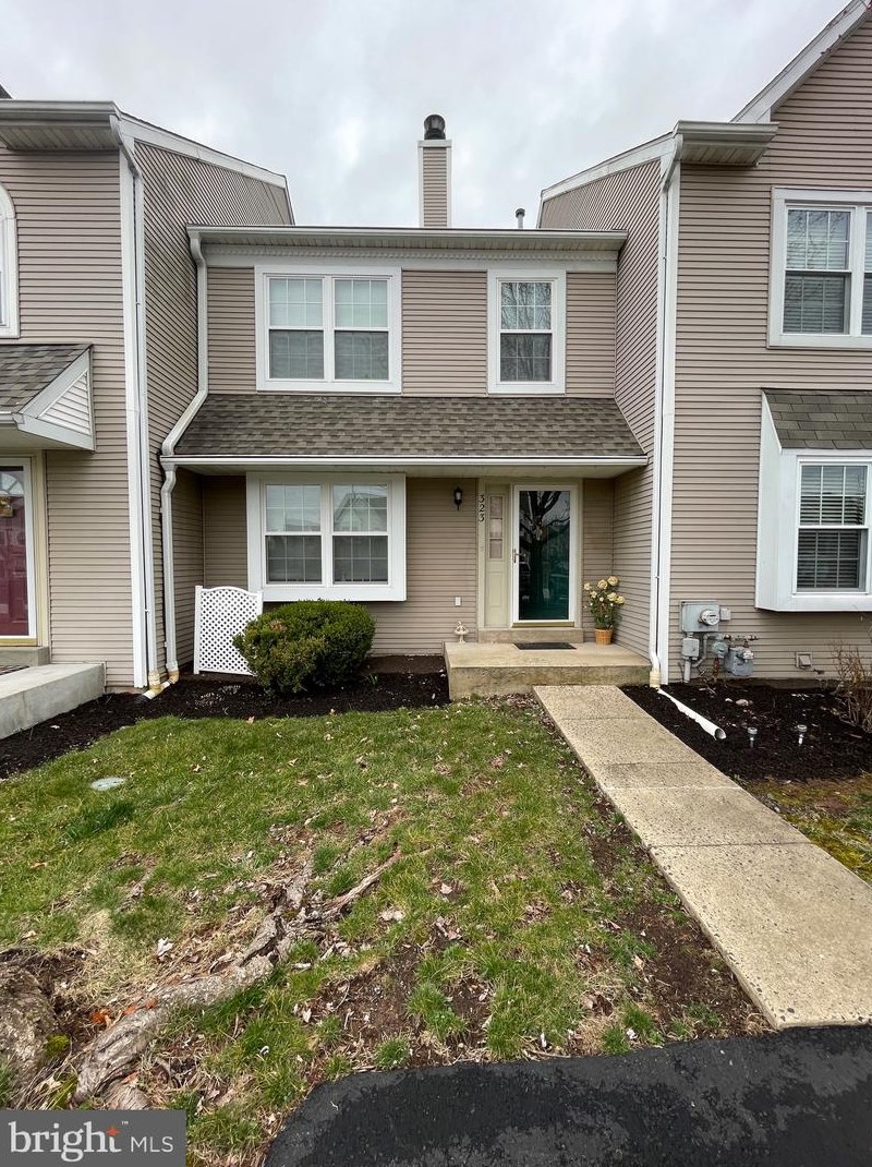 323 Countryside Ct, Collegeville, PA 19426