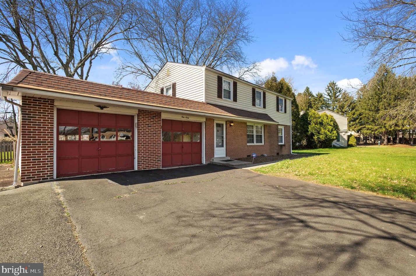 160 Church Rd, North Wales, PA 19454-4142