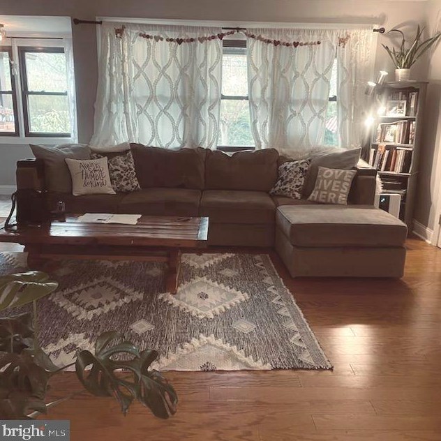 961 Meetinghouse Rd, Meadowbrook PA  19046-2421 exterior