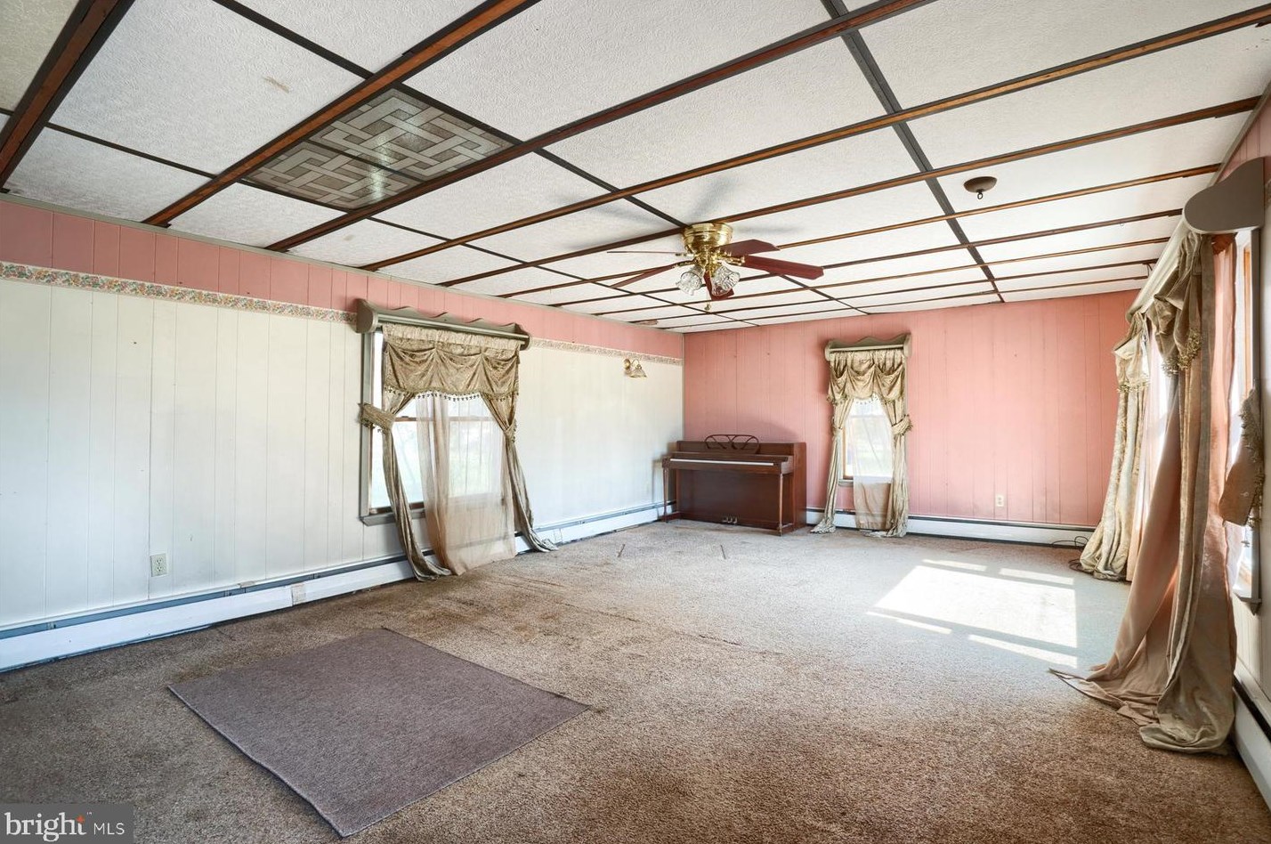 181 Buchert Rd, Gilbertsville, PA 19525