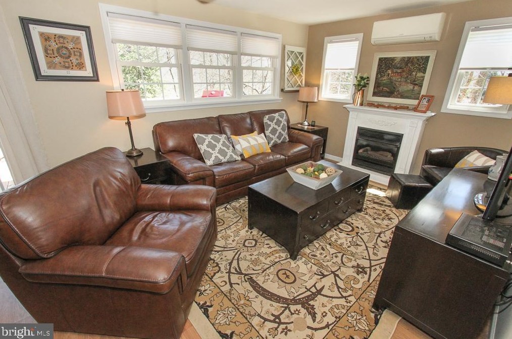 1011 Main St, Collegeville, PA 19473