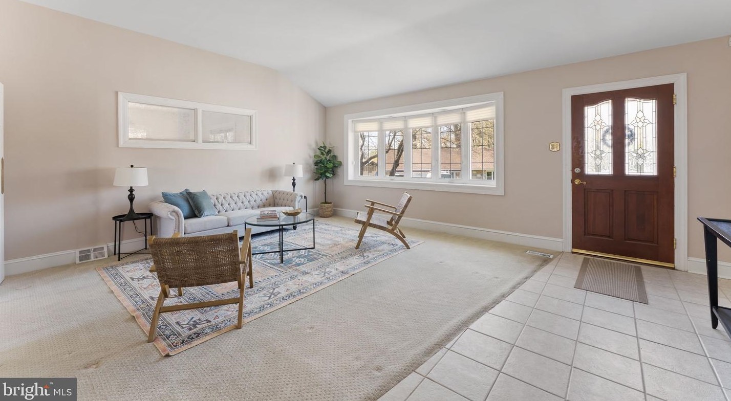 224 Oswald St, Melrose Park, PA 19027