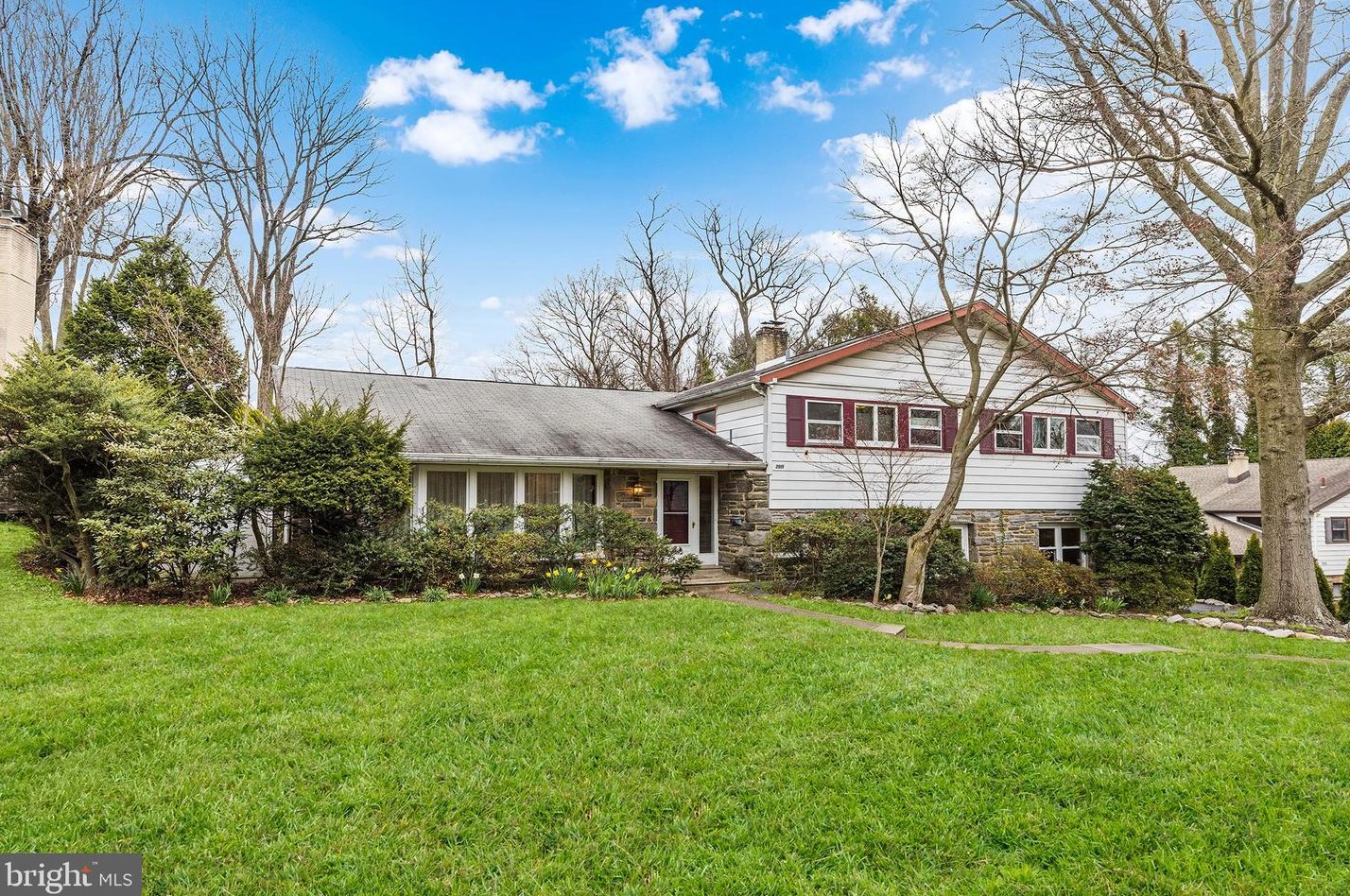 7919 Rolling Green Rd, Cheltenham, PA 19012