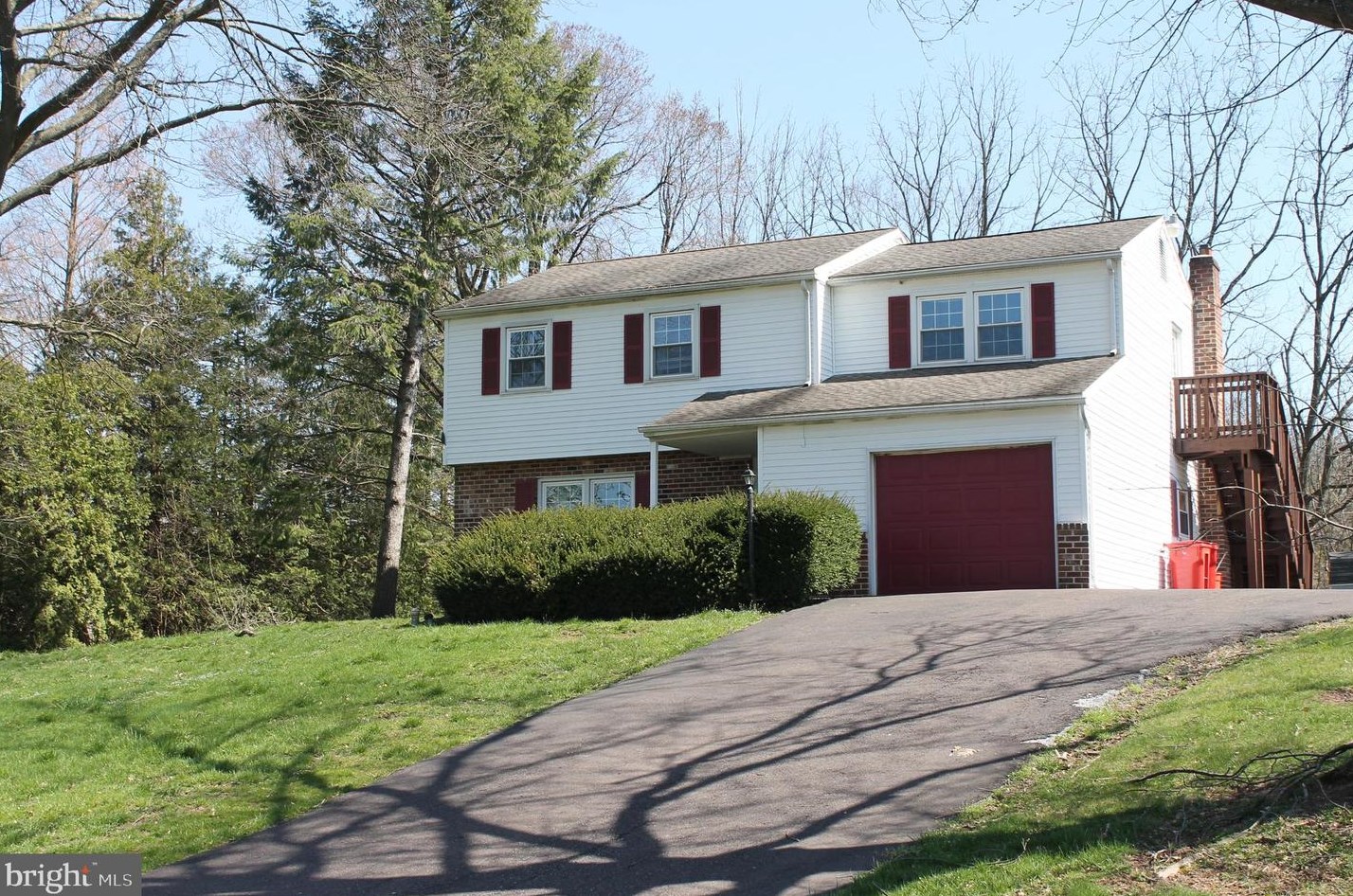 1494 Heather Pl, Pottstown, PA 19464