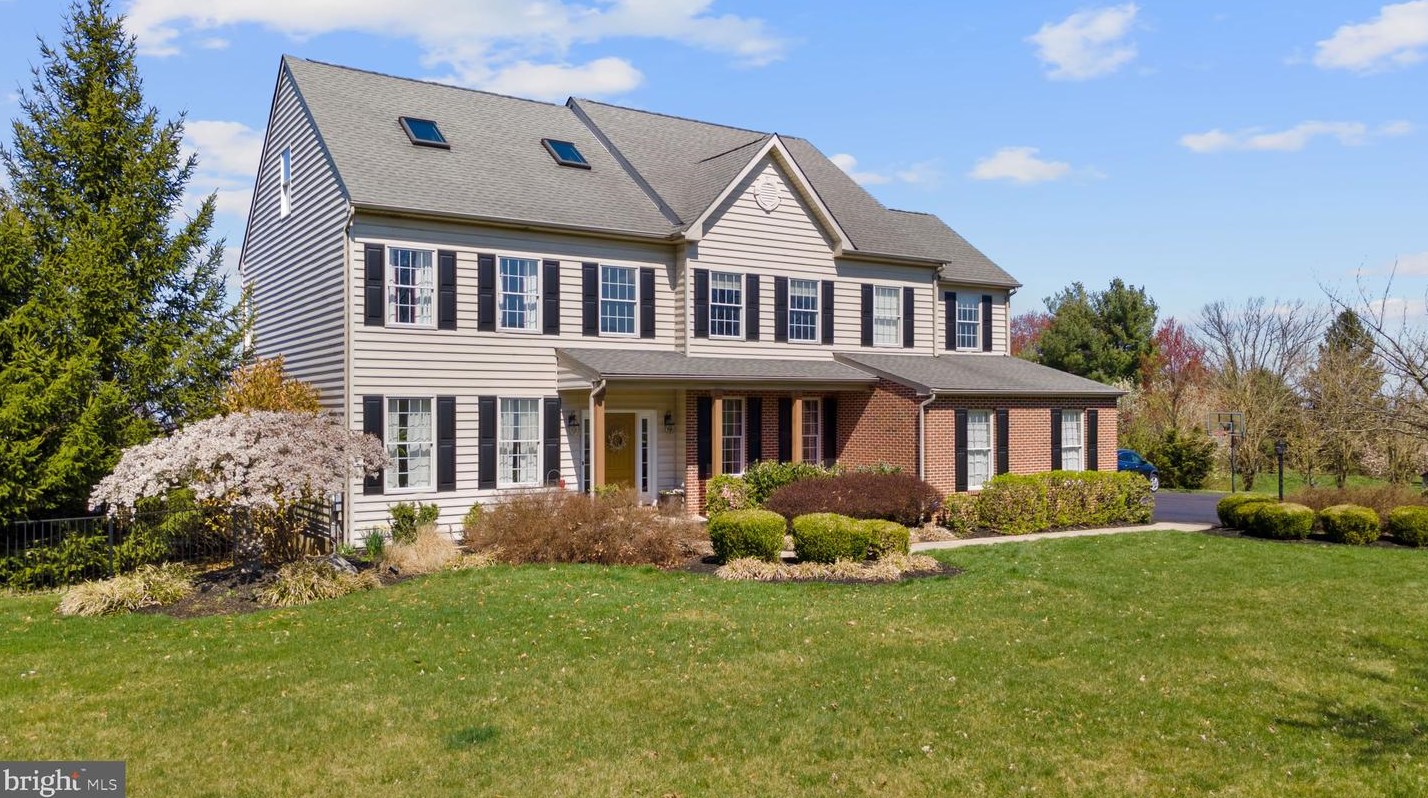2995 Horseshoe Dr, Collegeville, PA 19426
