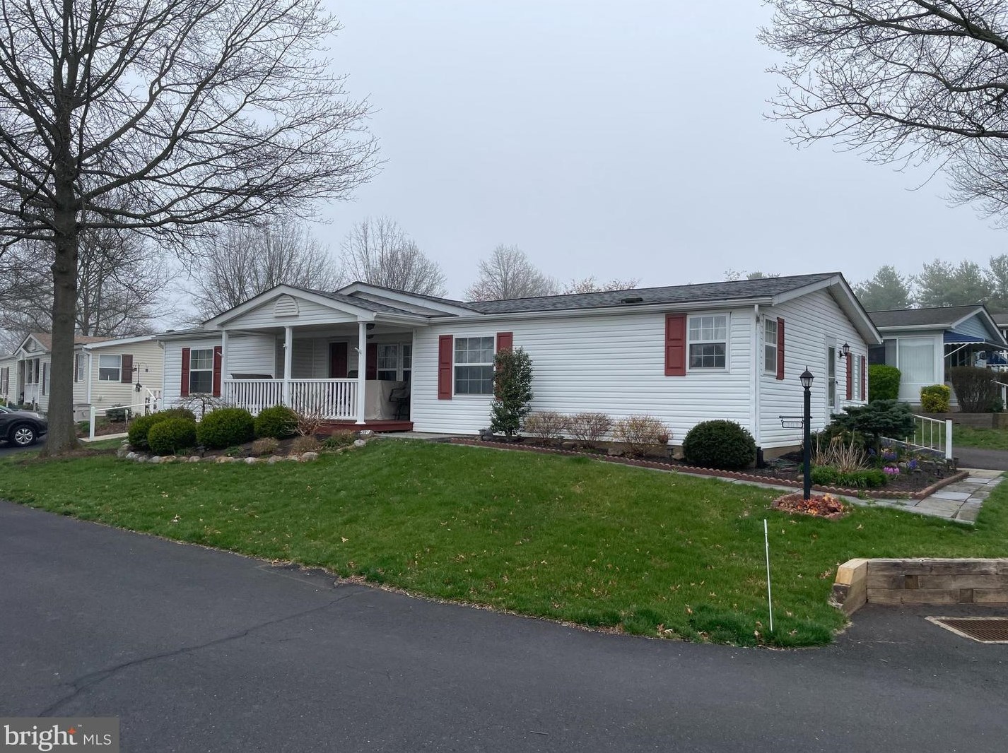301 Hidden Springs Dr, Souderton, PA 18964