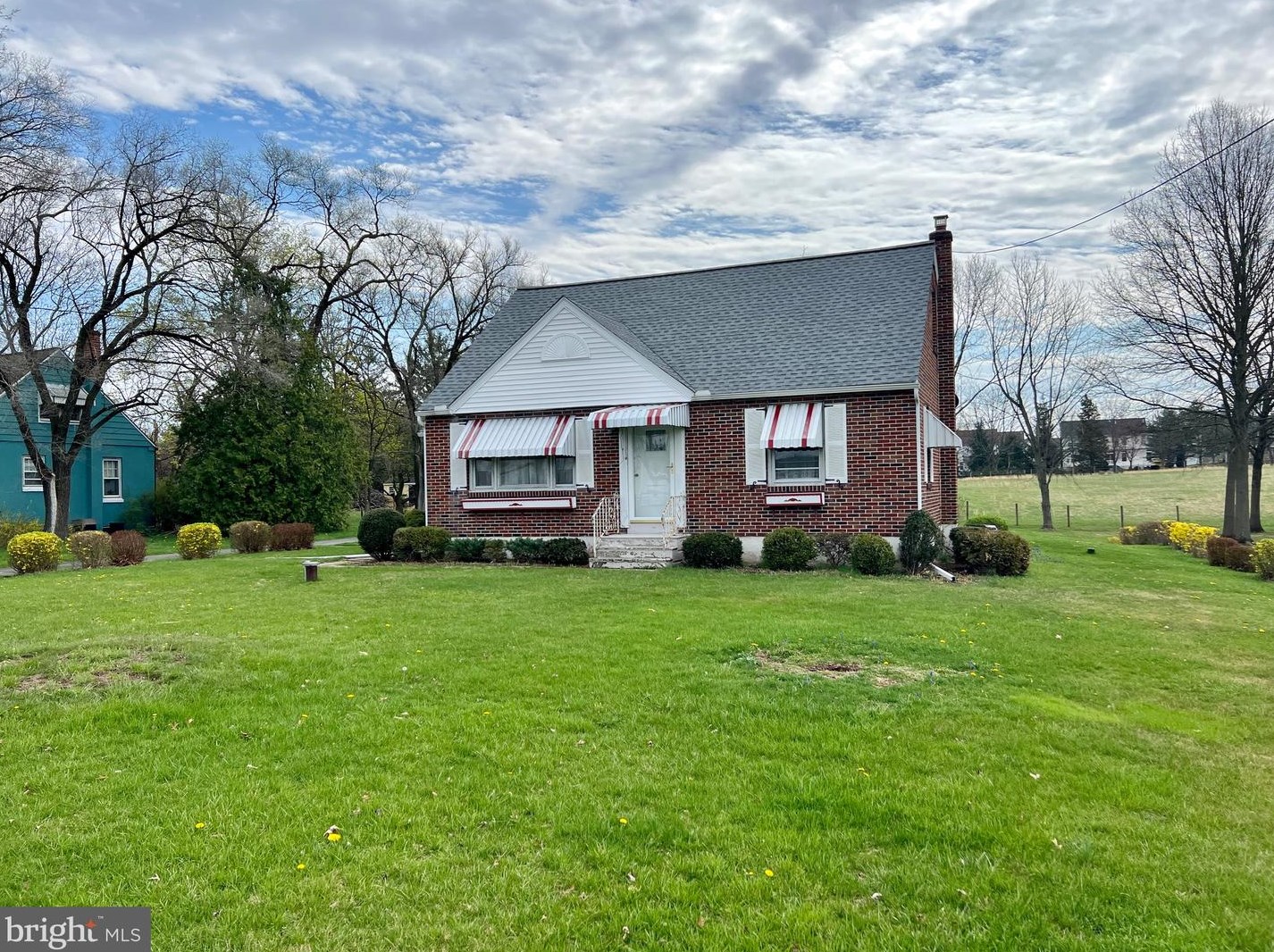 2650 Charlotte St, Pottstown, PA 19464-1012