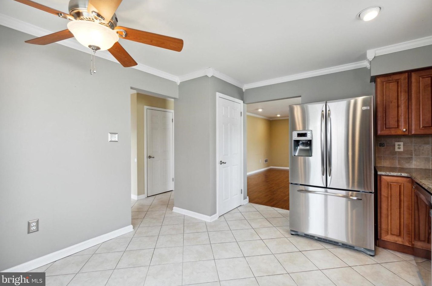 105 Stayman Dr, North Wales PA  19454-1433 exterior