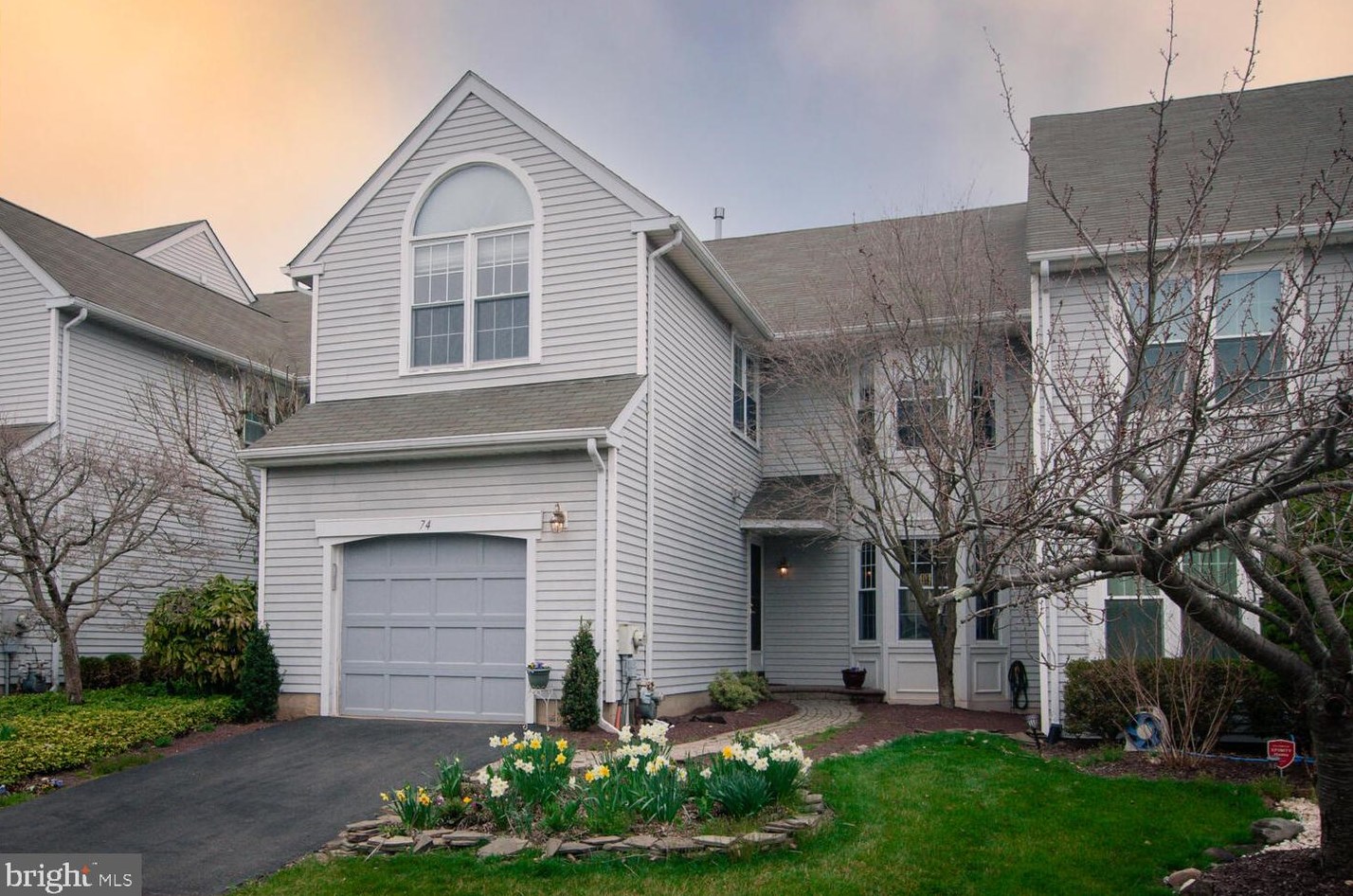 74 Harlow Cir, Prospectville, PA 19002