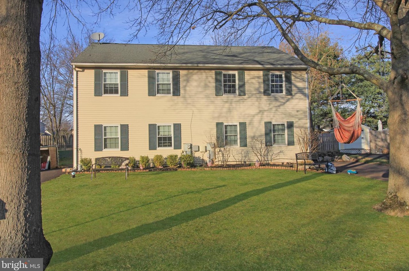 441 Indian Crest Dr, Harleysville, PA 19438-1737