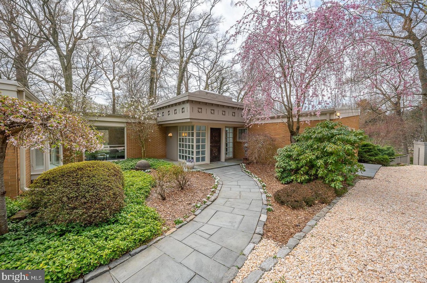 906 Centennial Rd, Penn Valley, PA 19072