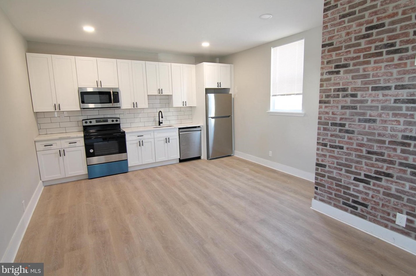 19 W 4th St #3, Norristown, PA 19405