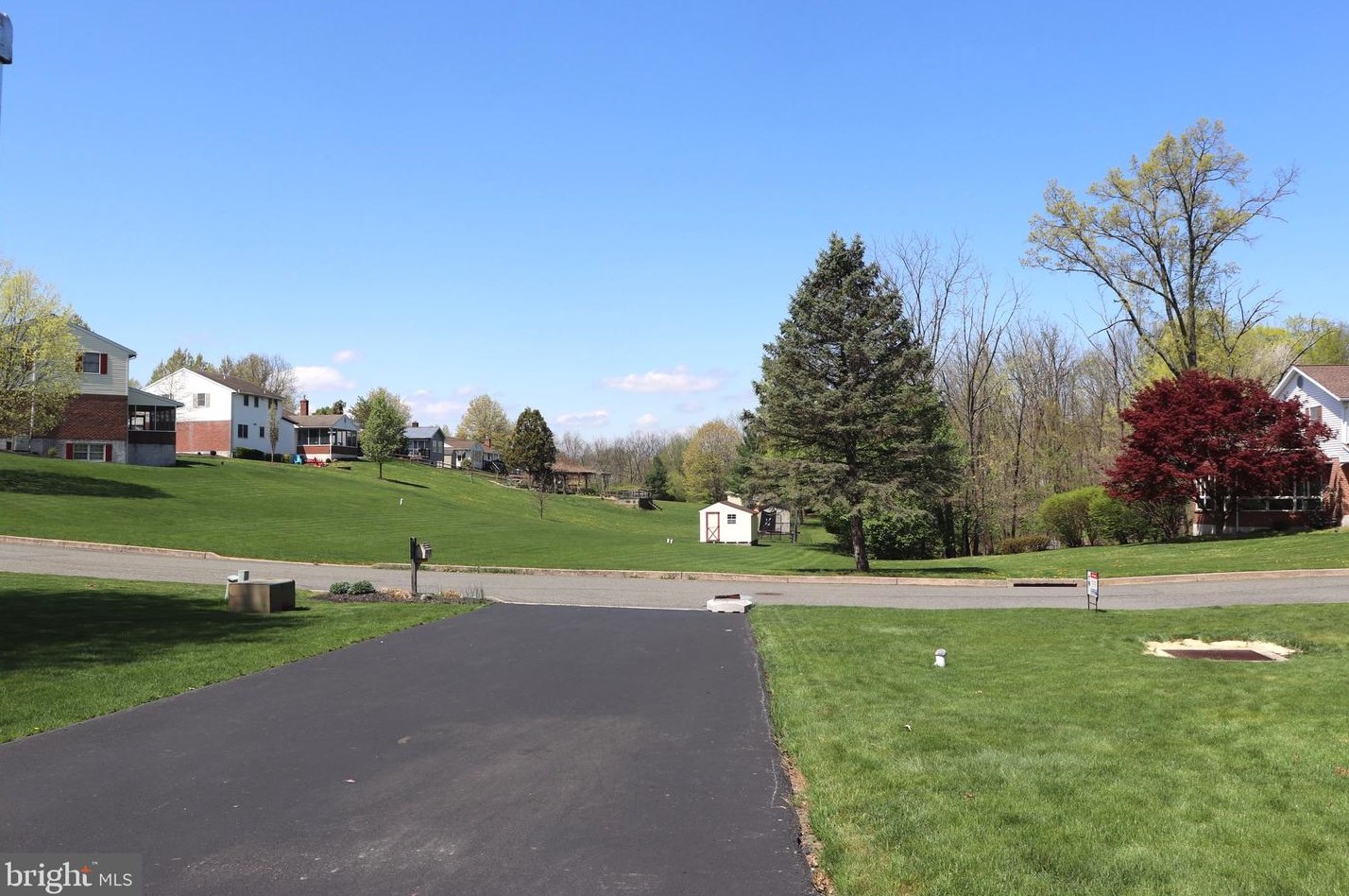 2790 Stacie Dr, Gilbertsville, PA 19525