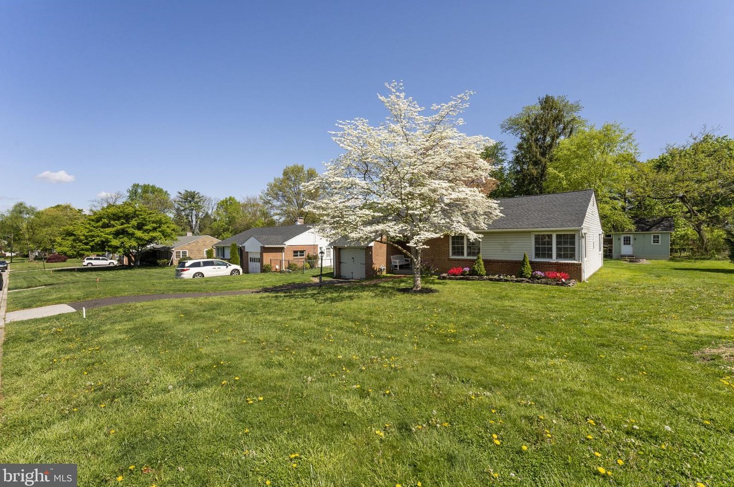 1007 Pheasant Ln, Oreland, PA 19075