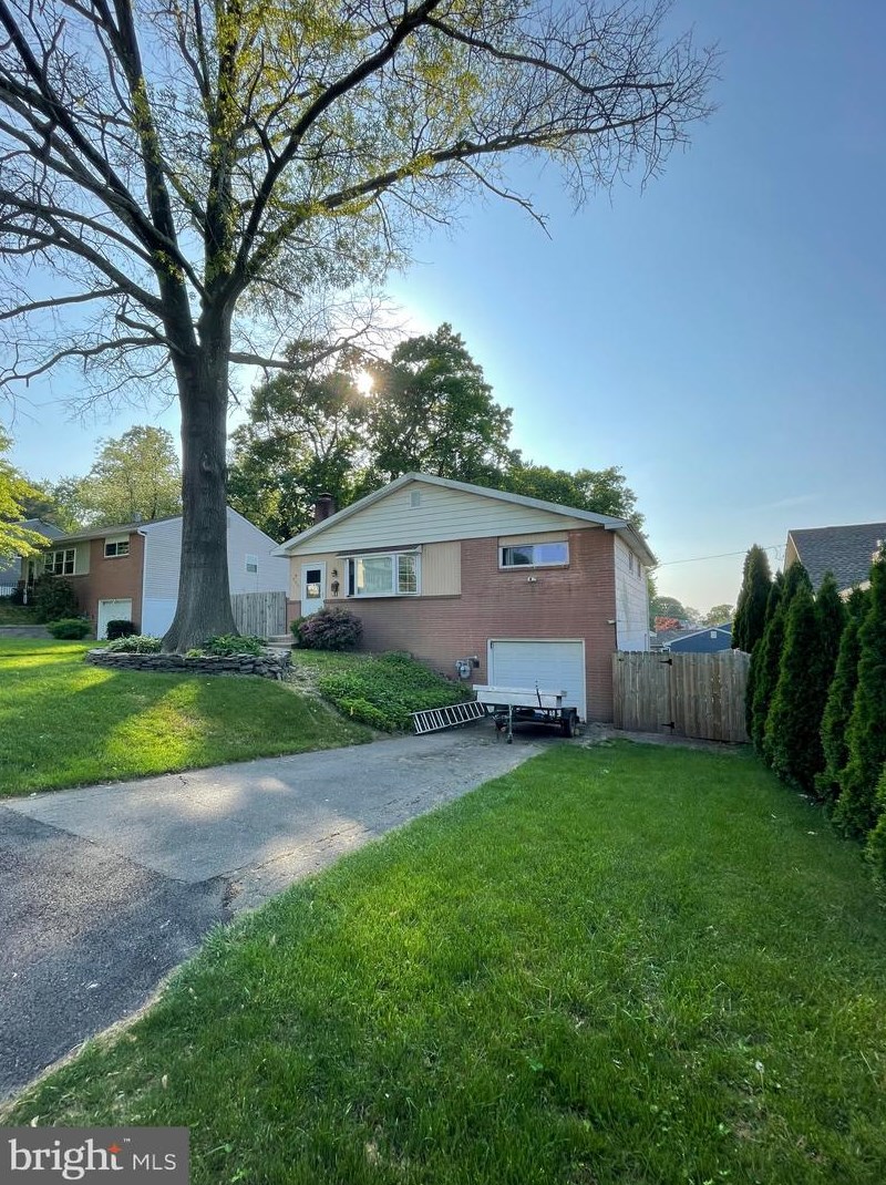 904 Division Ave, Willow Grove, PA 19090