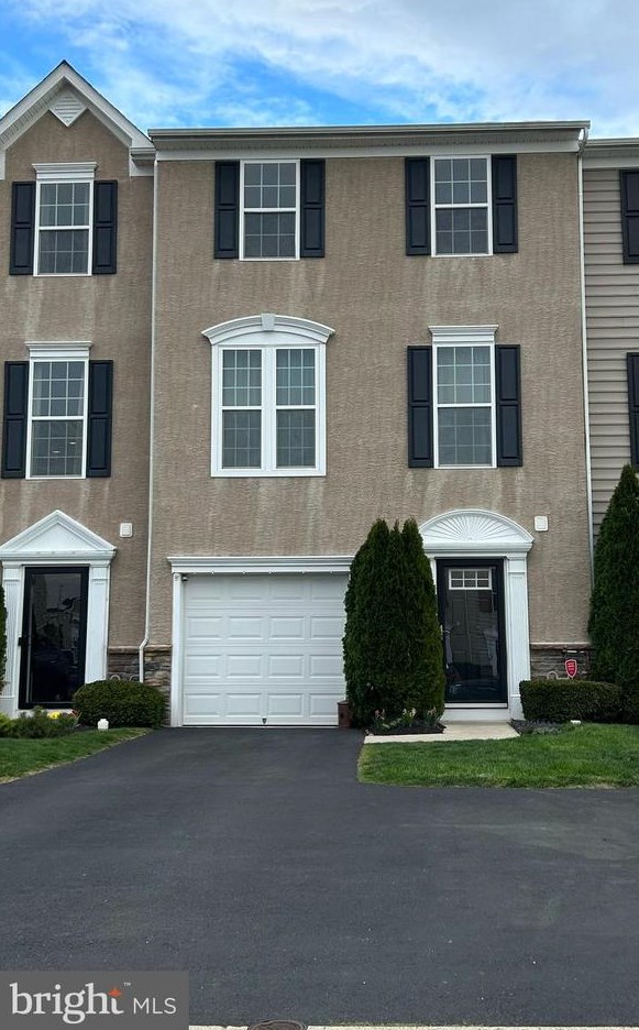 103 Sandpiper Ct, Gilbertsville, PA 19525
