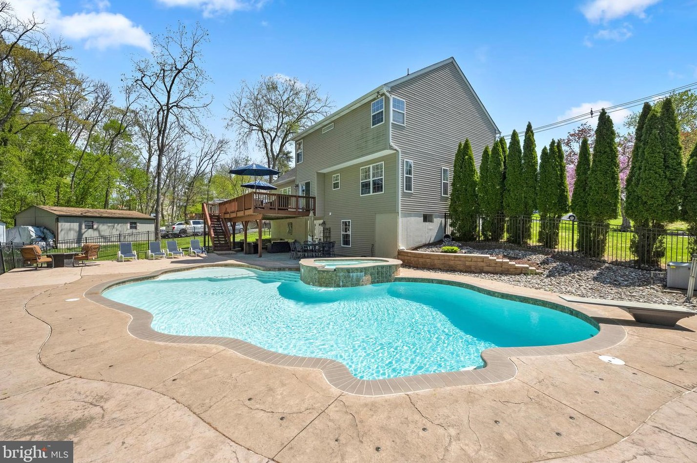 817 Sunnyside Ave, Norristown, PA 19403