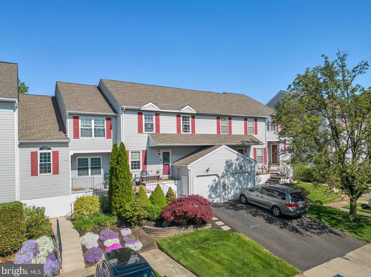 603 Stratford Ct, Lansdale, PA 19446