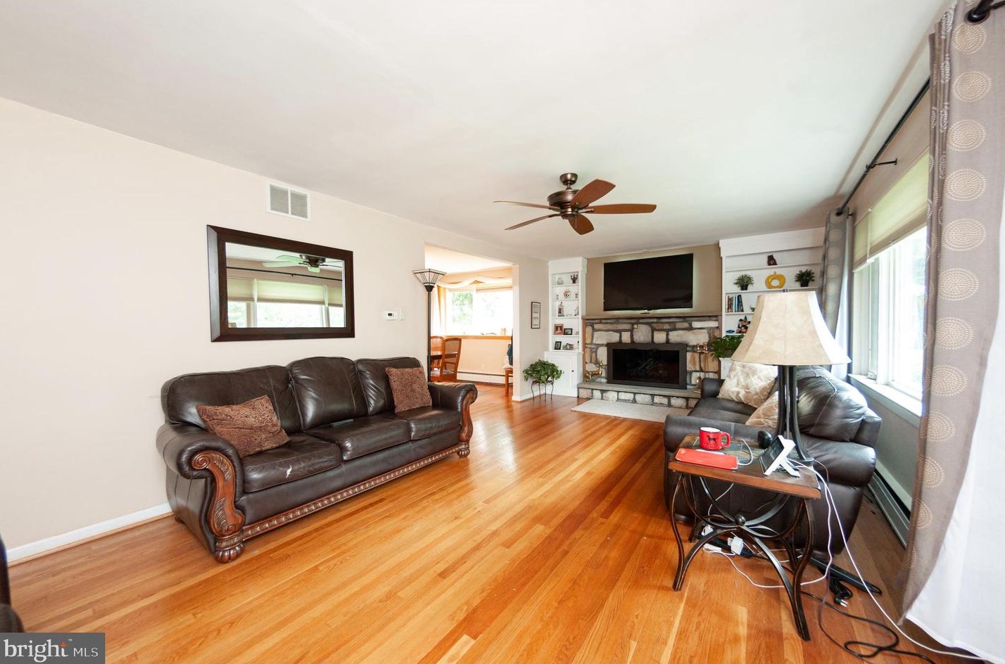 3466 Brae Bourn Dr, Huntingdon Valley, PA 19006