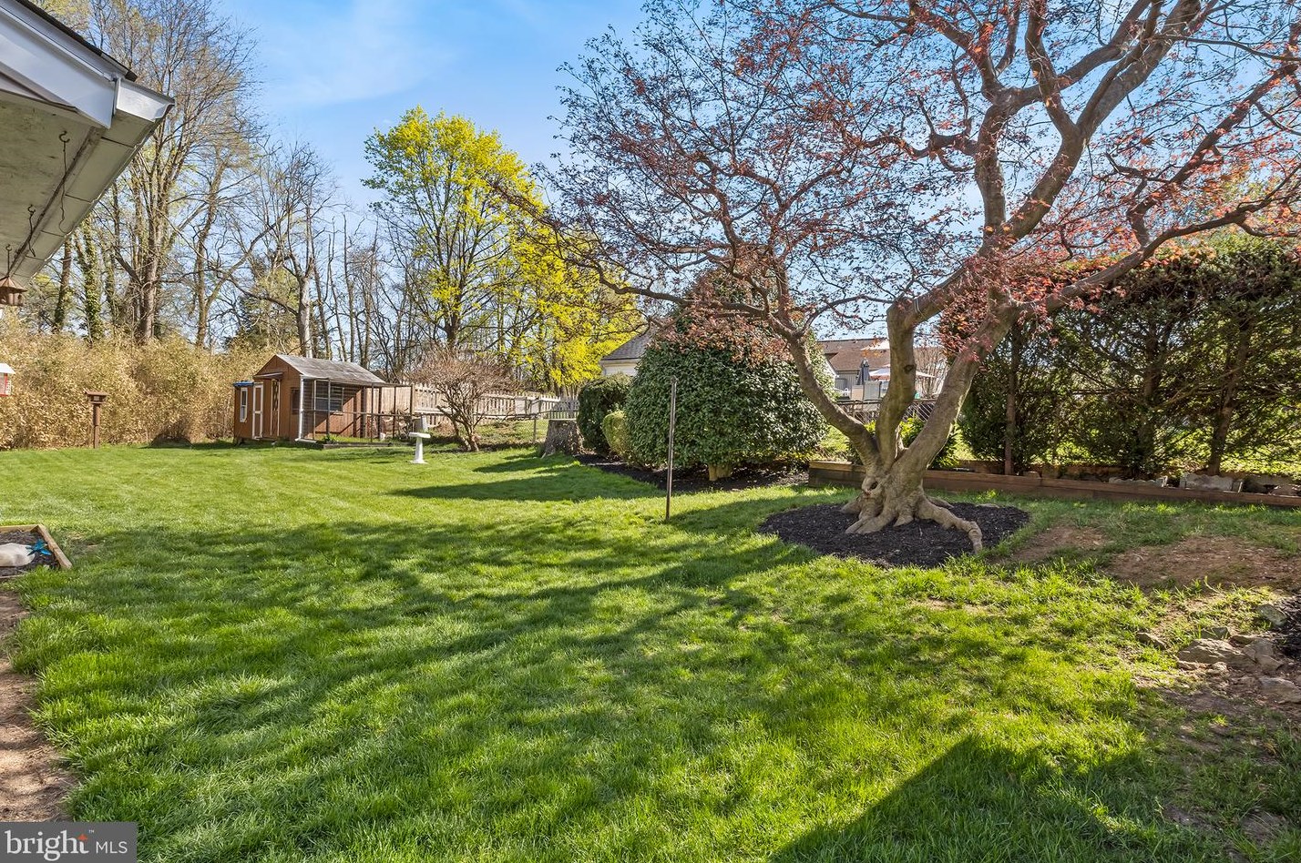 212 Blake Ave, Meadowbrook PA  19046-4211 exterior