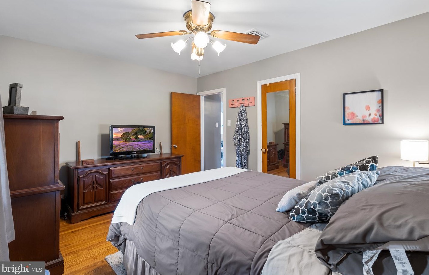 212 Blake Ave, Meadowbrook PA  19046-4211 exterior