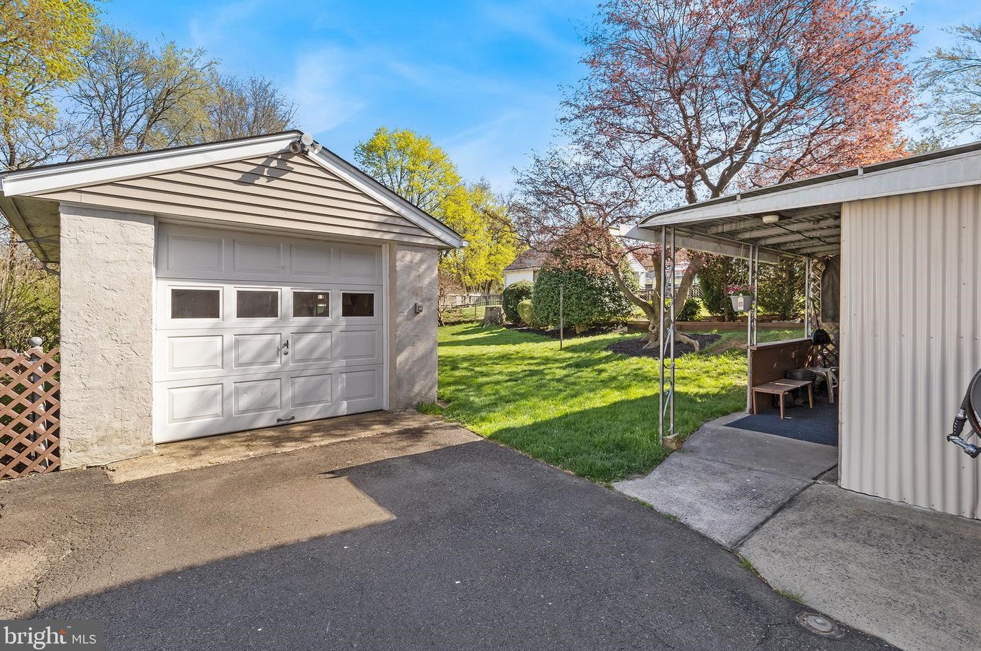 212 Blake Ave, Meadowbrook PA  19046-4211 exterior