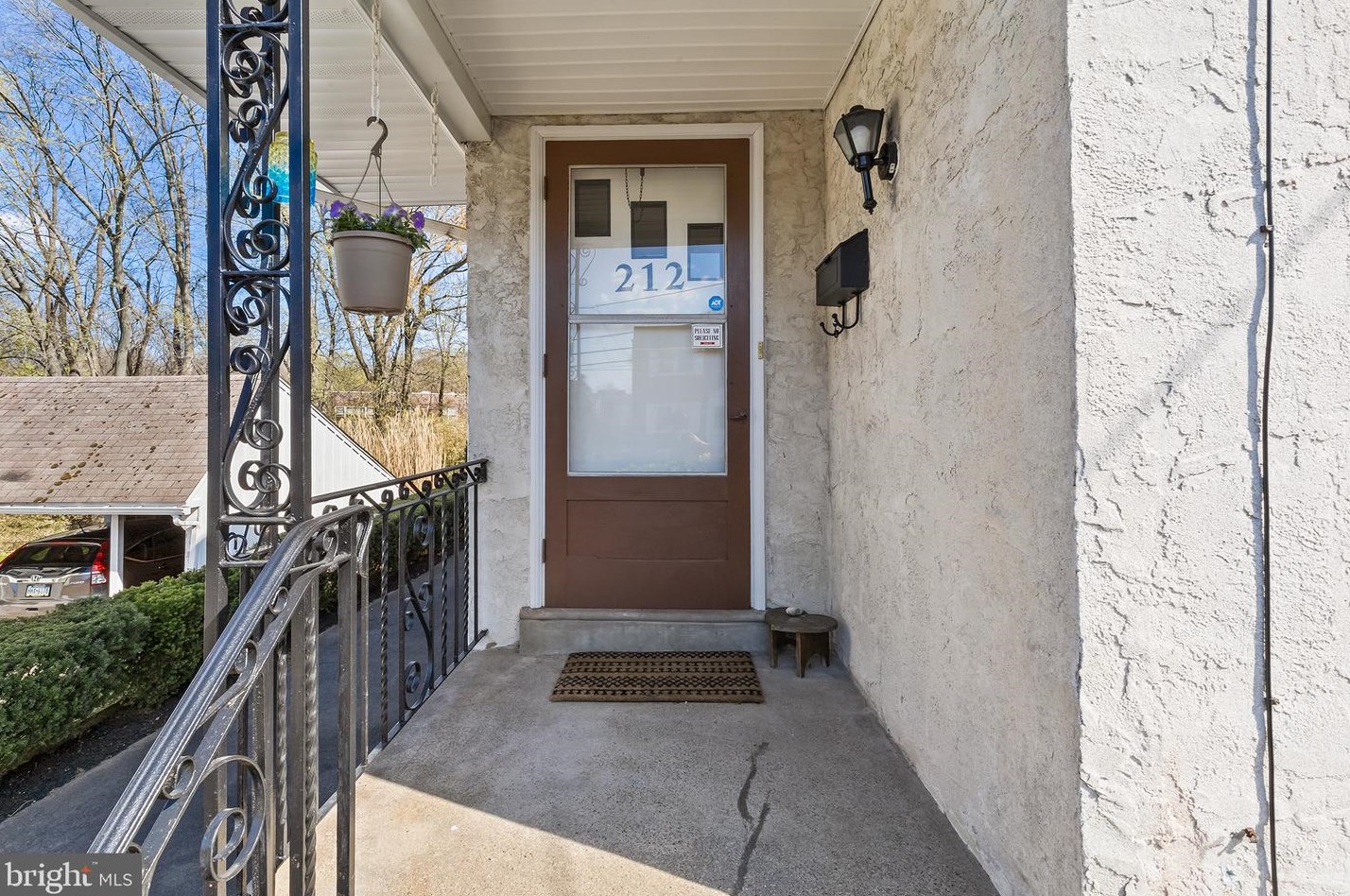 212 Blake Ave, Meadowbrook PA  19046-4211 exterior