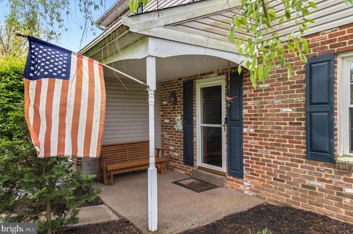 166 Colmar Ave, Colmar, PA 18915-9709