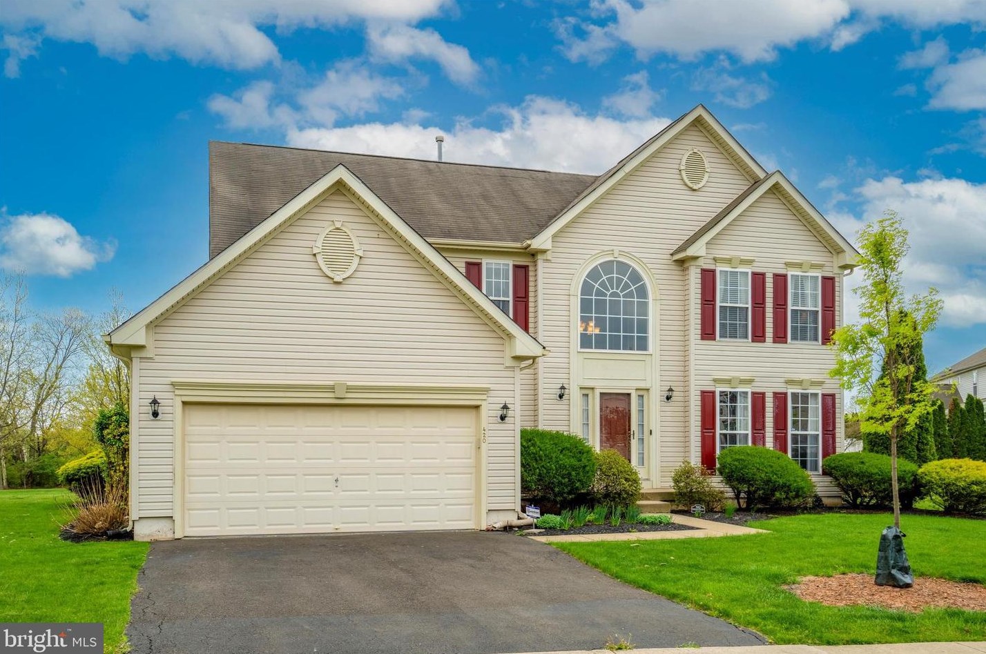 420 Creekview Dr, Harleysville, PA 19438
