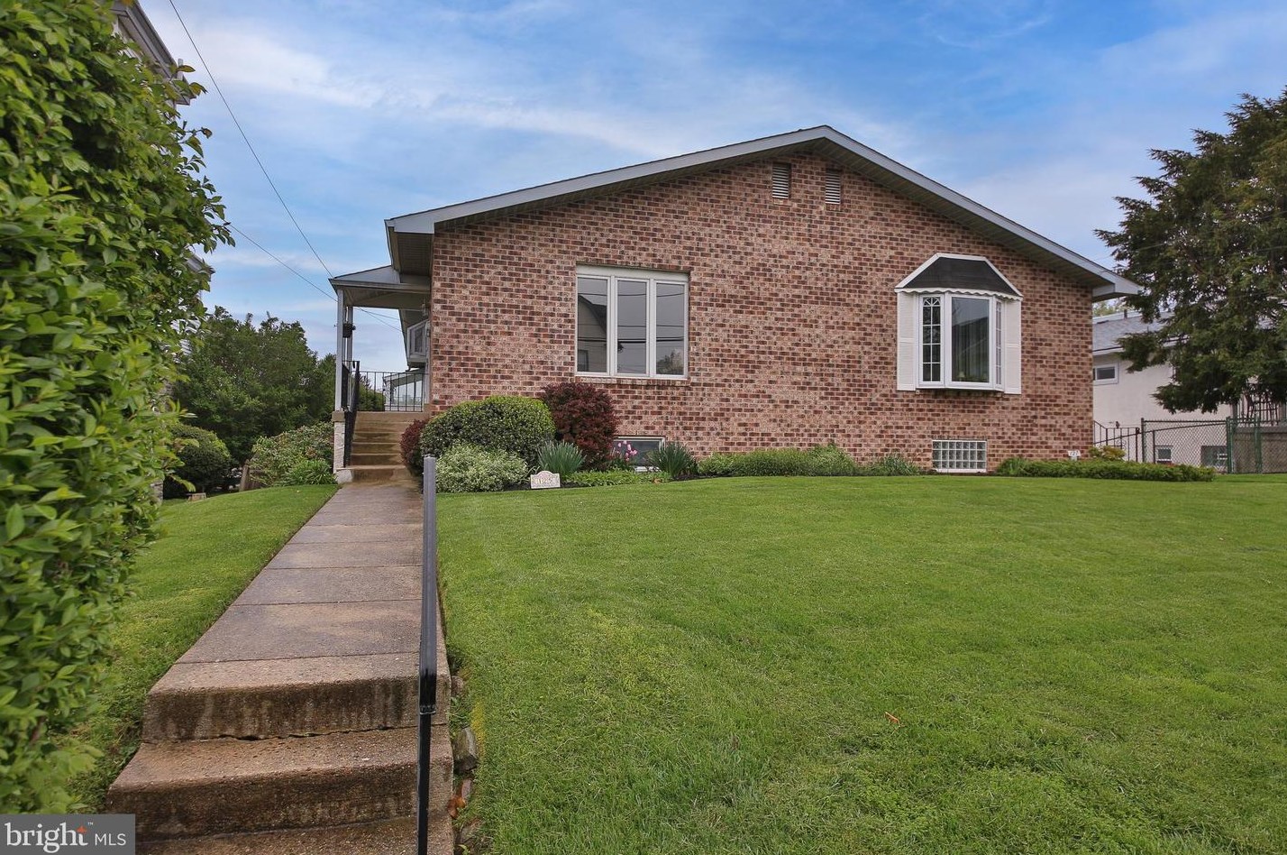 125 Bickley Rd, Ardsley, PA 19038-4502