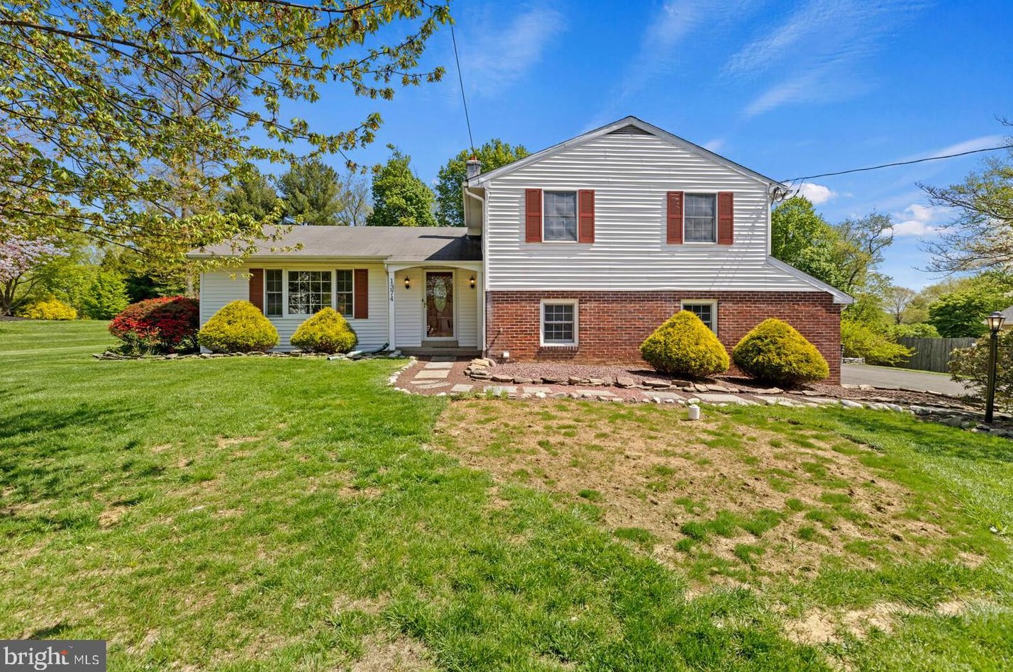 1374 Slayton Dr, Prospectville, PA 19002