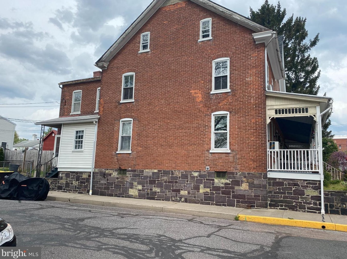 231 3rd St, East Greenville, PA 18041