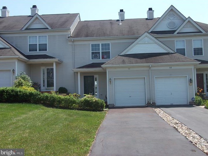 514 Musket Ct, Collegeville, PA 19426