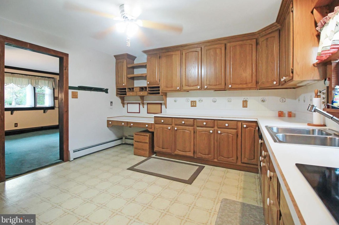 607 Wales Rd, North Wales PA  19454-1724 exterior